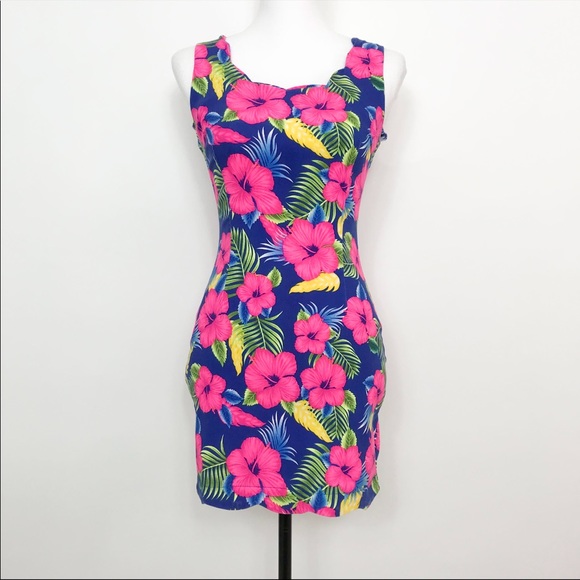 LCNG Dresses & Skirts - 🌺LCNG Sleeveless Floral Dress